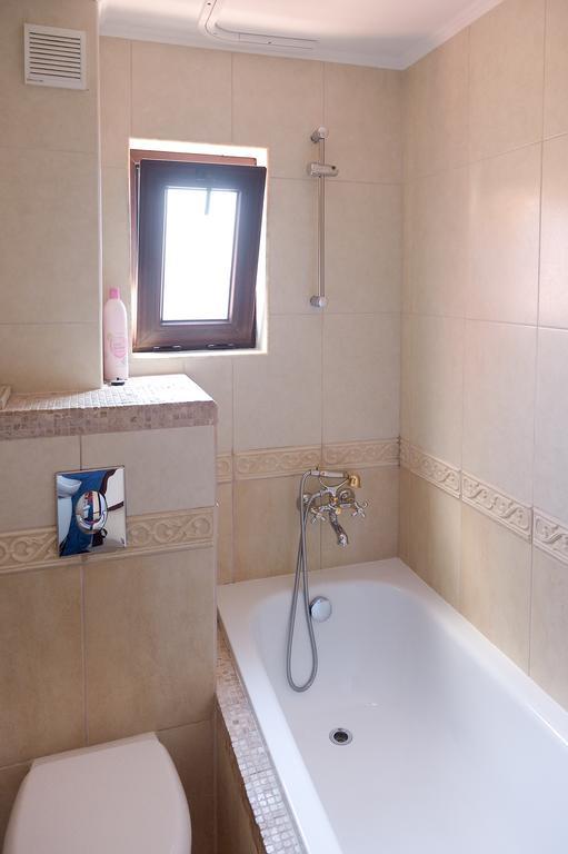 House Diona Hotell Sozopol Rum bild